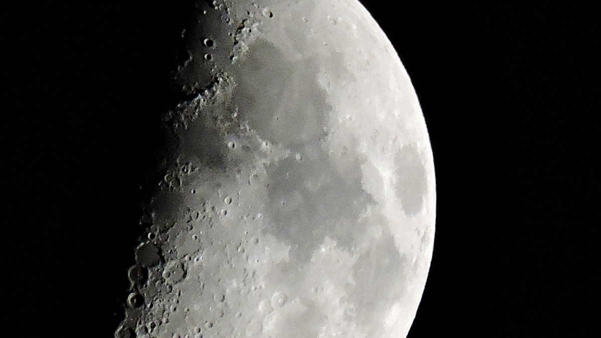 La Lune. // Source : Flickr/CC/Fulvio Colasanto (photo recadrée) La Lune. // Source : Flickr/CC/Fulvio Colasanto (photo recadrée)