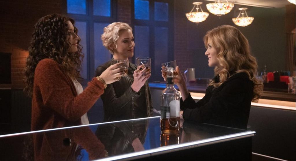 Dans l'intrigue, le focus est surtout sur Mia Queen (Green Arrow), mais l'esprit d'équipe fonctionne bien. // Source : The CW Dans l'intrigue, le focus est surtout sur Mia Queen (Green Arrow), mais l'esprit d'équipe fonctionne bien. // Source : The CW