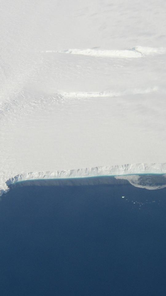 Le glacier de Pine Island à l'Ouest de l'Antarctique. // Source : Nasa Le glacier de Pine Island à l'Ouest de l'Antarctique. // Source : Nasa