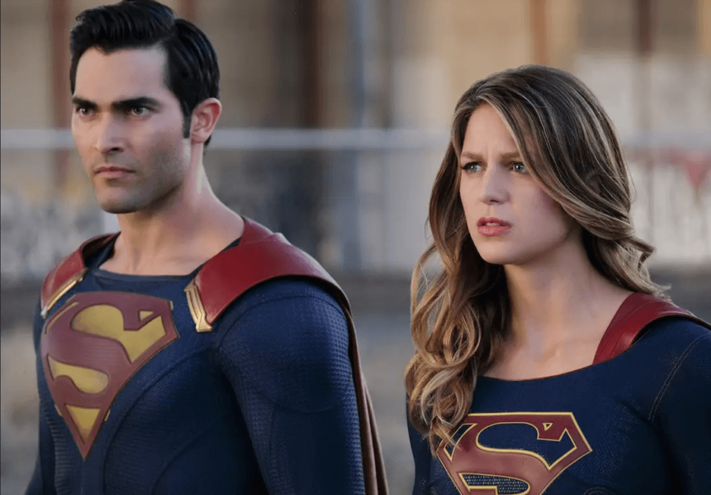 Superman (Tyler Hoechlin) et Supergirl (Melissa Benoist). // Source : The CW Superman (Tyler Hoechlin) et Supergirl (Melissa Benoist). // Source : The CW