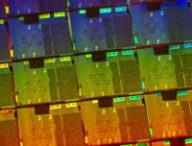 Détail d'un « wafer », une plaque de matériau semi-conducteur qui sert à la fabrication de composants de microélectronique.  // Source : Intel