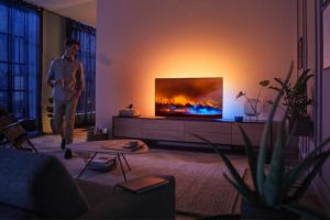 Le téléviseur Philips OLED 804 en situation // Source : Philips 