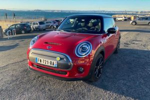 Mini Cooper SE // Source : Maxime Claudel pour Numerama Mini Cooper SE // Source : Maxime Claudel pour Numerama