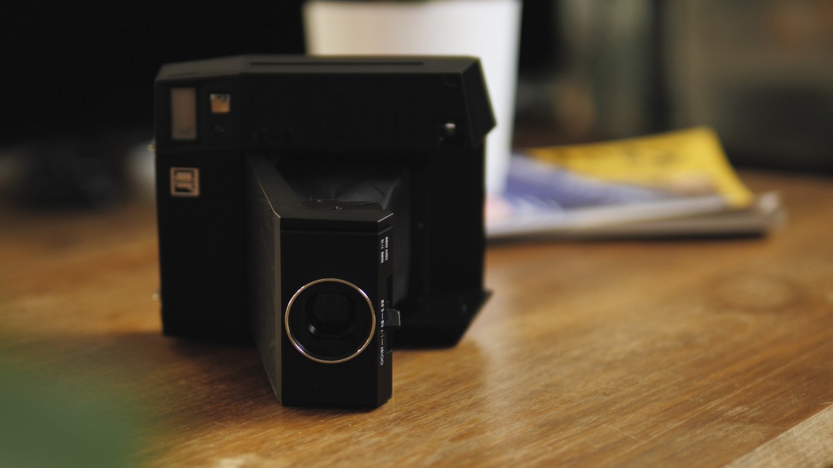 Le Lomo' Instant Square. // Source : Photo Louise Audry pour Numerama Le Lomo' Instant Square. // Source : Photo Louise Audry pour Numerama