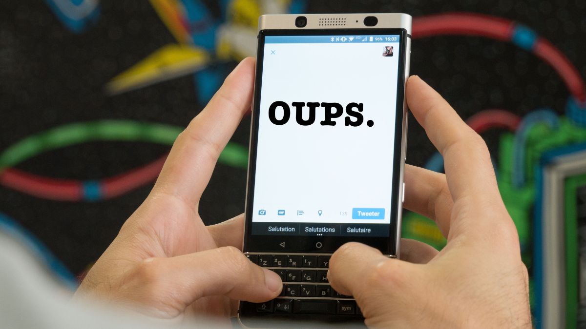 BlackBerry Oups // Source : Frandroid, montage Numerama BlackBerry Oups // Source : Frandroid, montage Numerama