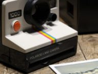 Un appareil photo Polaroid. // Source : Pixabay (photo recadrée)