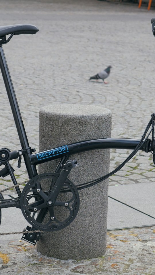 Le vélo électrique Brompton Electric // Source : Louise Audry pour Numerama