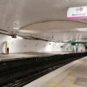 Station de métro Denfert-Rochereau, déserte, en plein confinement. // Source : L.Genet Station de métro Denfert-Rochereau, déserte, en plein confinement. // Source : L.Genet
