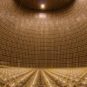 C'est dans ce type d'observatoire que les neutrinos ont été détectés et mesurés. // Source : Kamioka Observatory, Institute for Cosmic Ray Research C'est dans ce type d'observatoire que les neutrinos ont été détectés et mesurés. // Source : Kamioka Observatory, Institute for Cosmic Ray Research
