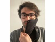 Position du masque pour configurer Face ID // Source : Capture d'écran Numerama