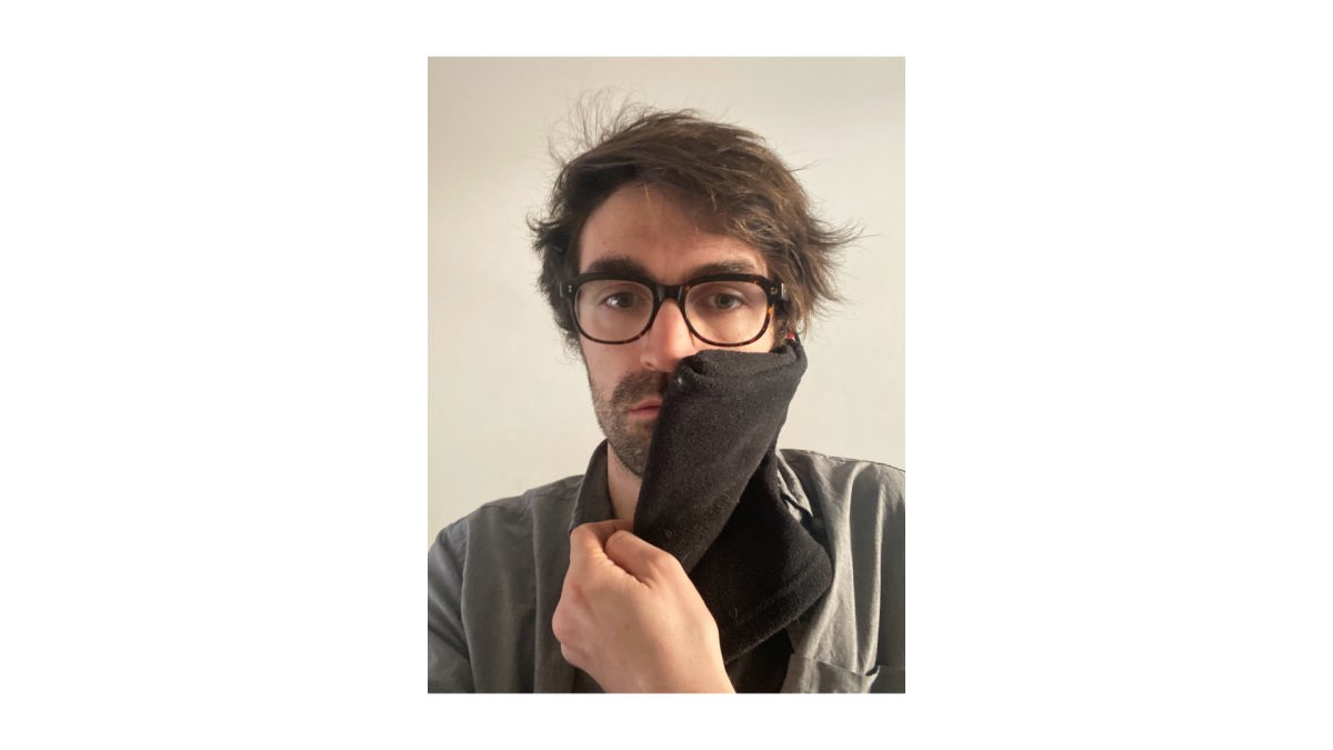 Position du masque pour configurer Face ID // Source : Capture d'écran Numerama Position du masque pour configurer Face ID // Source : Capture d'écran Numerama