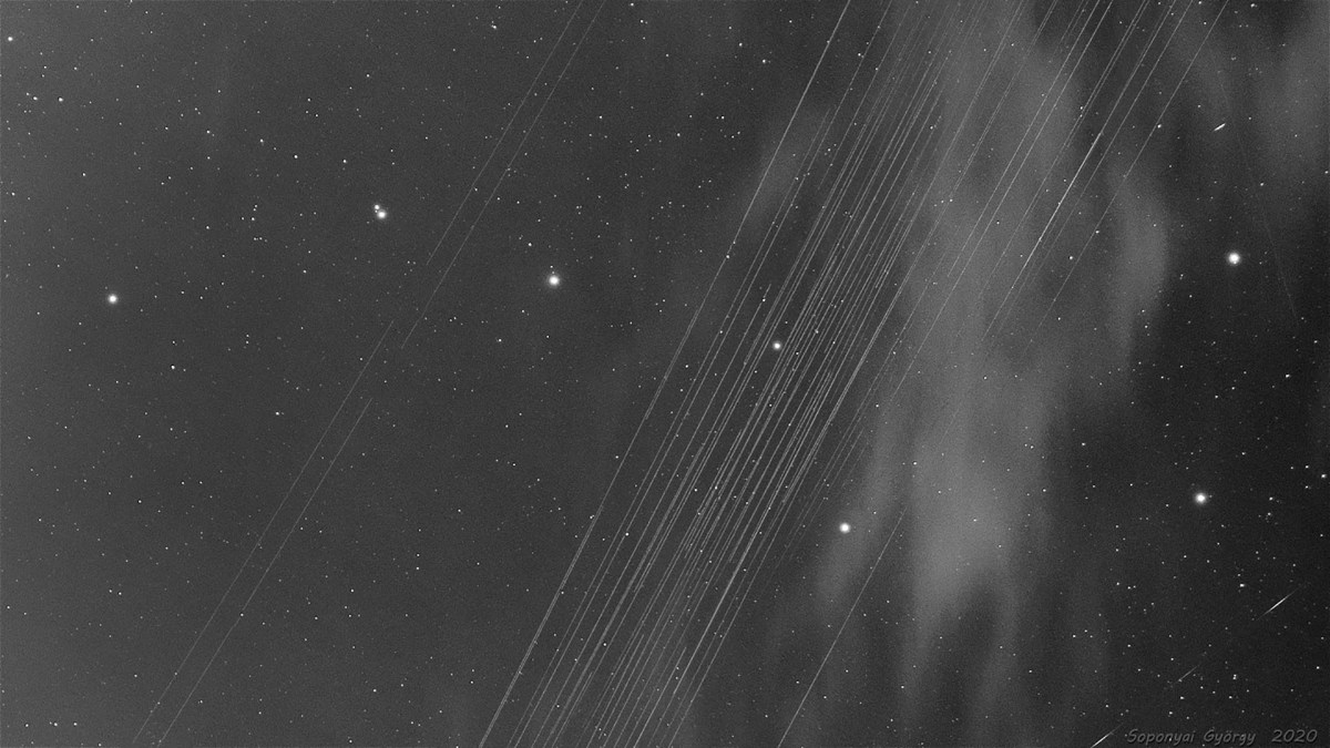 Starlink espace ciel // Source : György Soponyai Starlink espace ciel // Source : György Soponyai