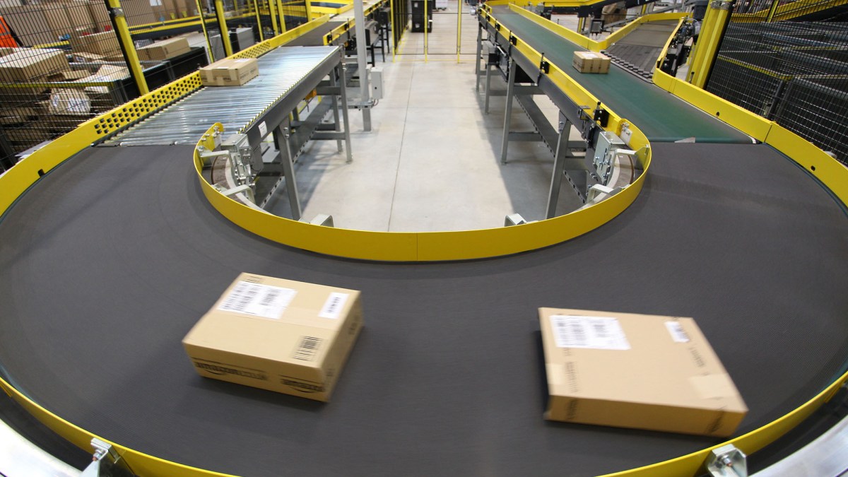 Entrepôt Amazon France // Source : Amazon France Entrepôt Amazon France // Source : Amazon France