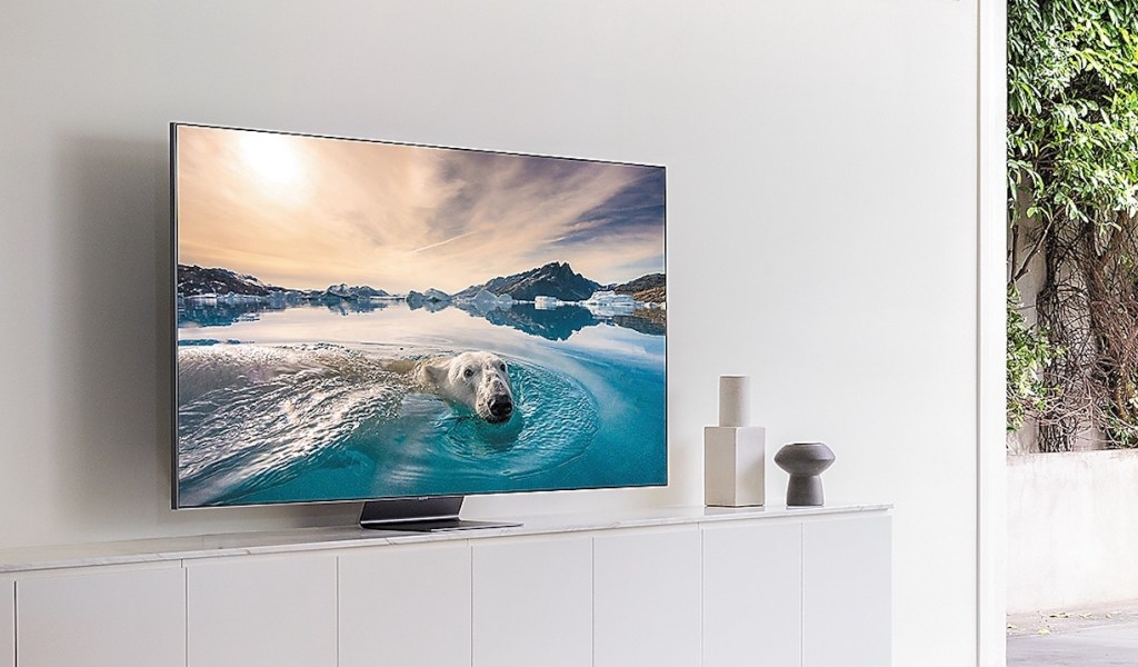 Samsung Q95T en intérieur // Source : Samsung Samsung Q95T en intérieur // Source : Samsung
