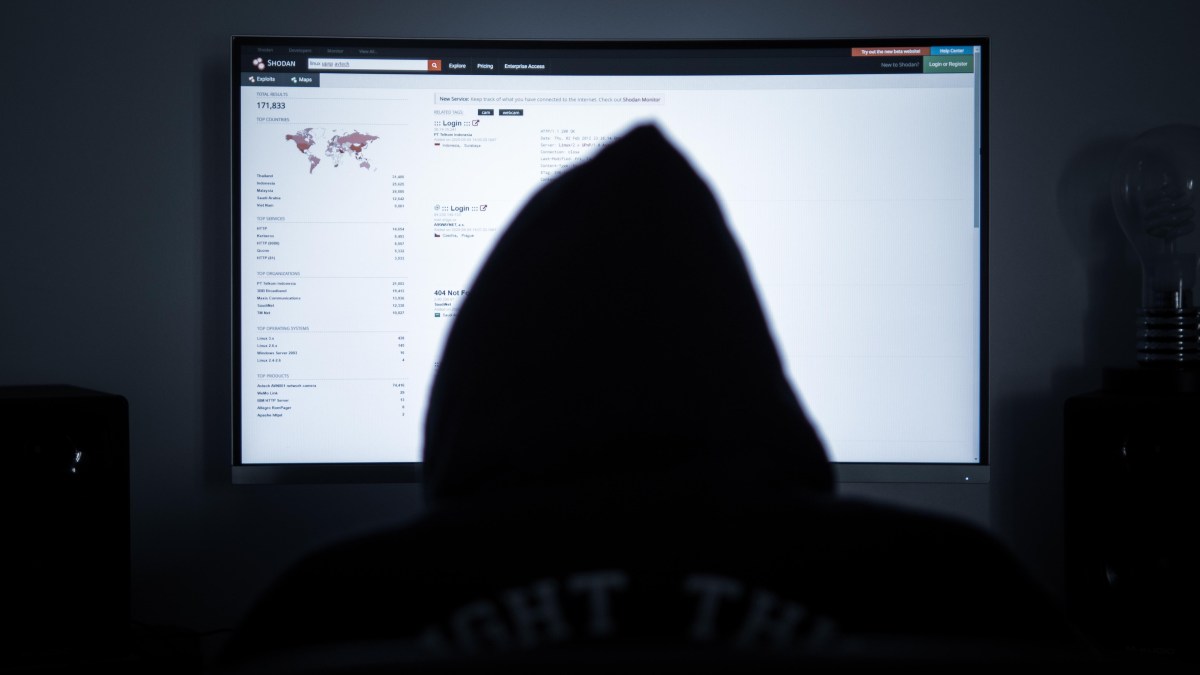 Pas de hacker, c'est l'utilisateur lui-même qui installe le malware. // Source : Louise Audry pour Numerama Pas de hacker, c'est l'utilisateur lui-même qui installe le malware. // Source : Louise Audry pour Numerama