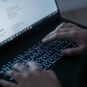 Hacker // Source : Louise Audry pour Numerama Hacker // Source : Louise Audry pour Numerama