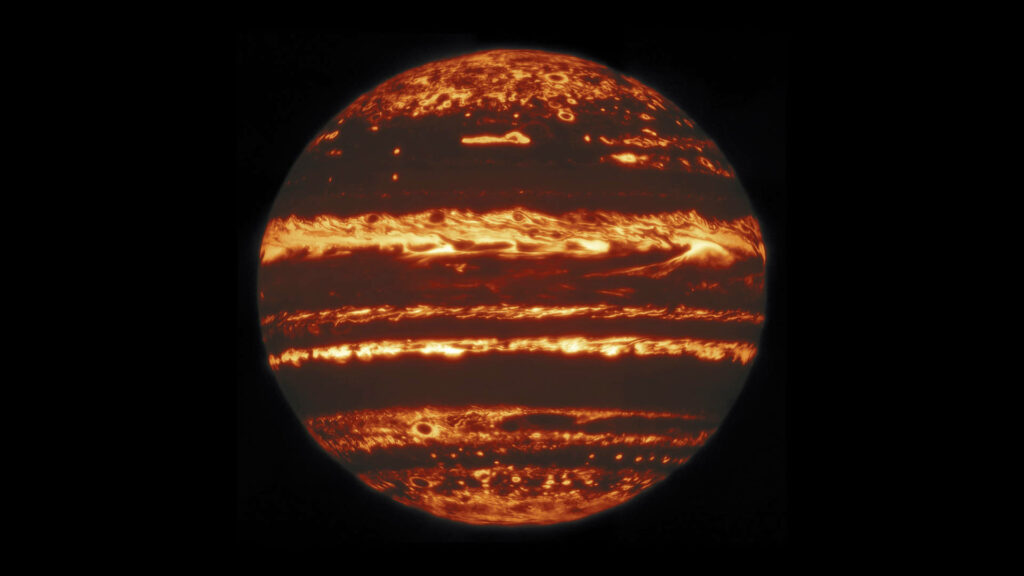 Jupiter en infrarouge. // Source : International Gemini Observatory/NOIRLab/NSF/AURA M.H. Wong (UC Berkeley) and team (photo recadrée) Jupiter en infrarouge. // Source : International Gemini Observatory/NOIRLab/NSF/AURA M.H. Wong (UC Berkeley) and team (photo recadrée)