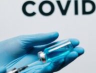 Des dizaines de laboratoires et d'entreprises cherchent à trouver un vaccin contre la maladie à coronavirus Covid-19. // Source : Pexels