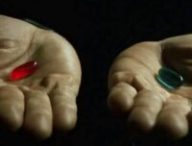 Les deux pilules dans Matrix // Source : Matrix