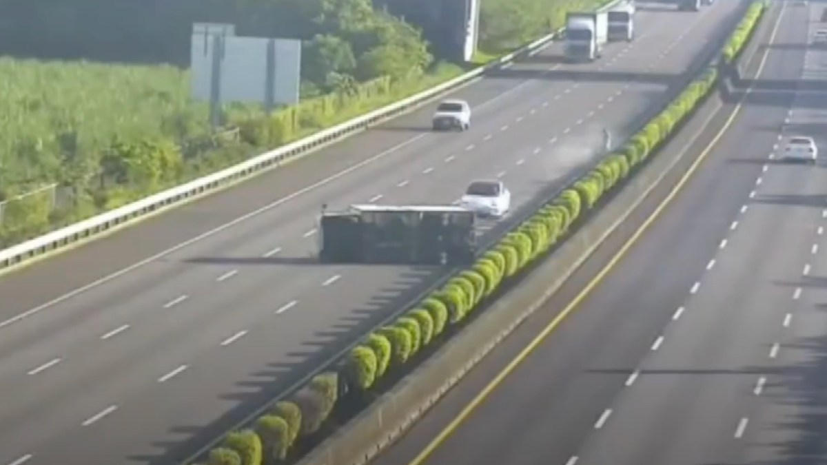 Accident Tesla Model 3 et camion // Source : Capture YouTube Accident Tesla Model 3 et camion // Source : Capture YouTube