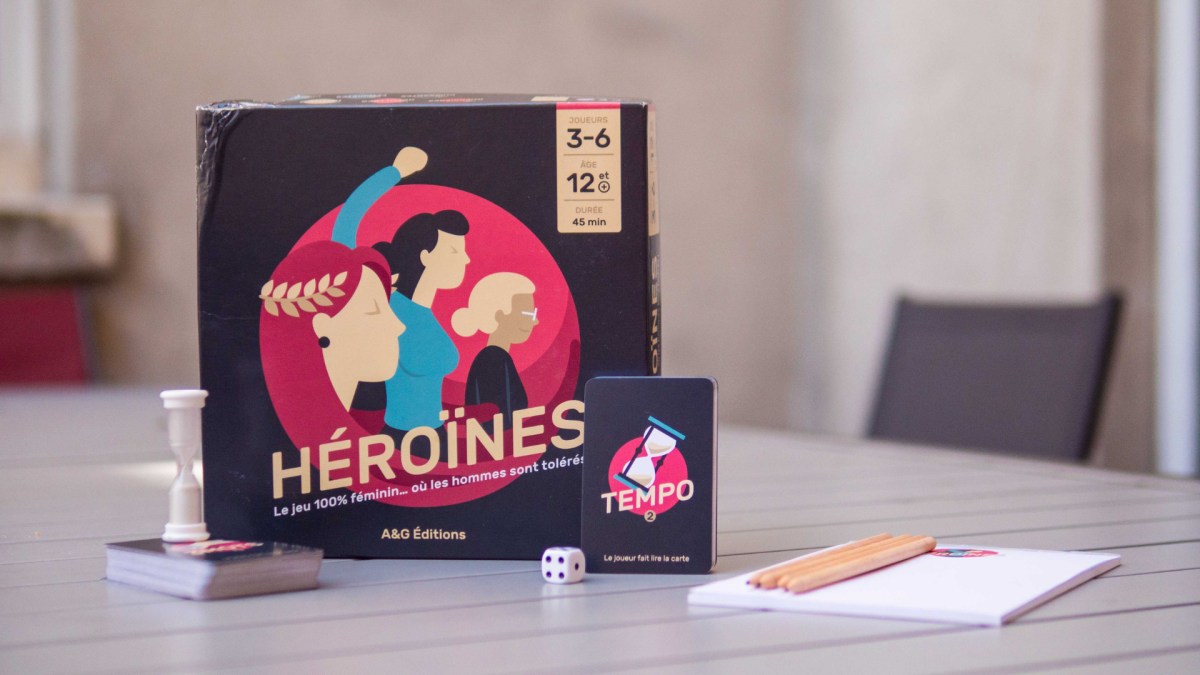 Le jeu de société Héroïnes. // Source : Photo Louise Audry pour Numerama Le jeu de société Héroïnes. // Source : Photo Louise Audry pour Numerama
