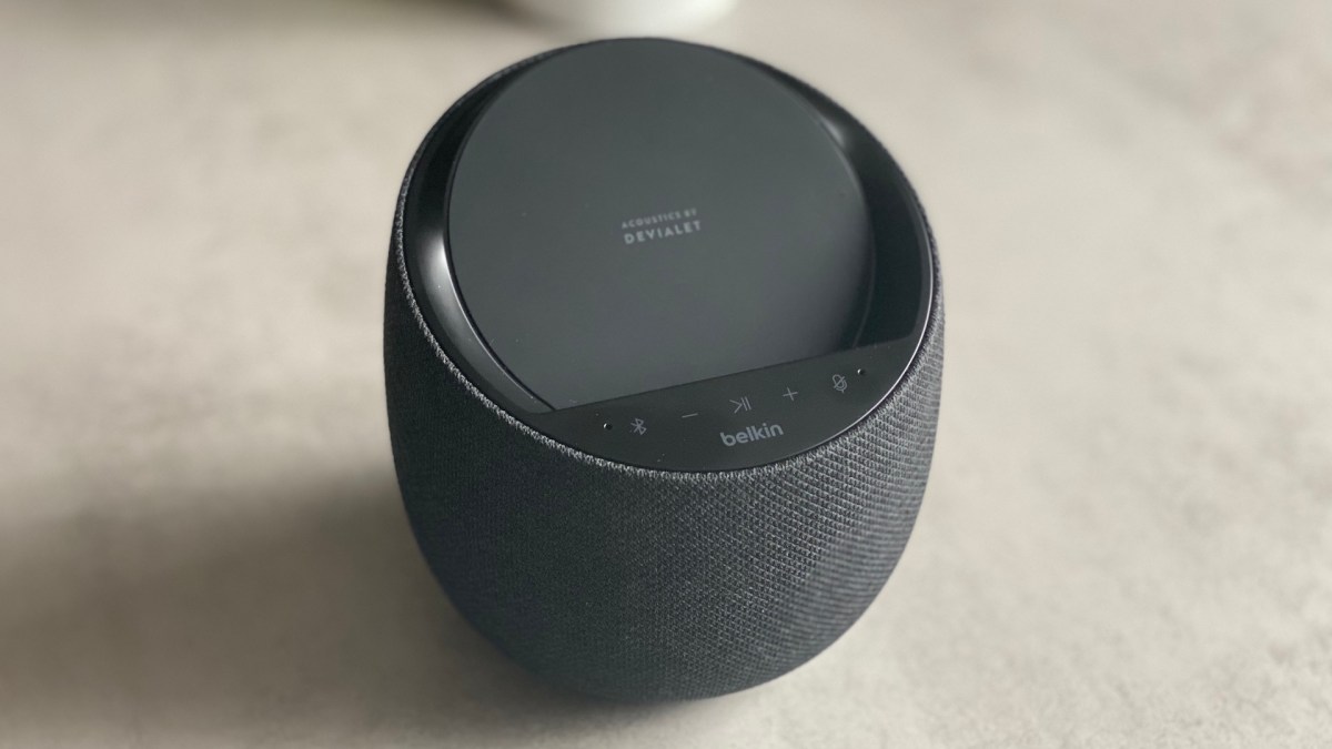 L'enceinte connectée Belkin SoundForm Elite // Source : Maxime Claudel pour Numerama L'enceinte connectée Belkin SoundForm Elite // Source : Maxime Claudel pour Numerama