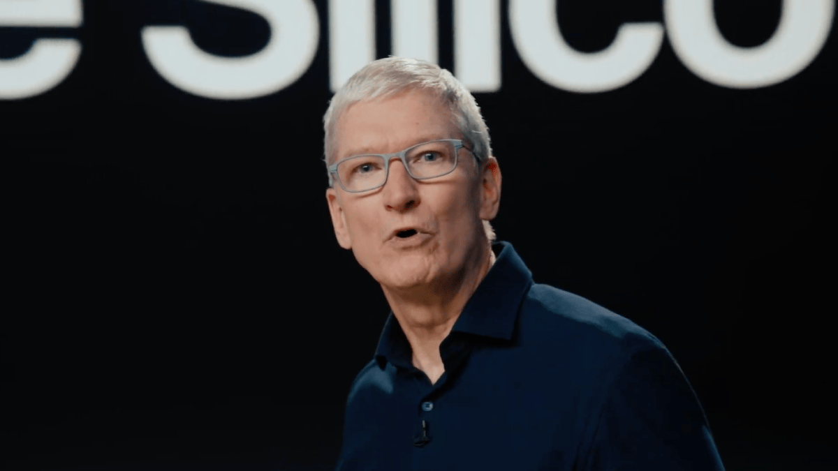Tim Cook faisant Oooooh à Intel // Source : Apple Tim Cook faisant Oooooh à Intel // Source : Apple