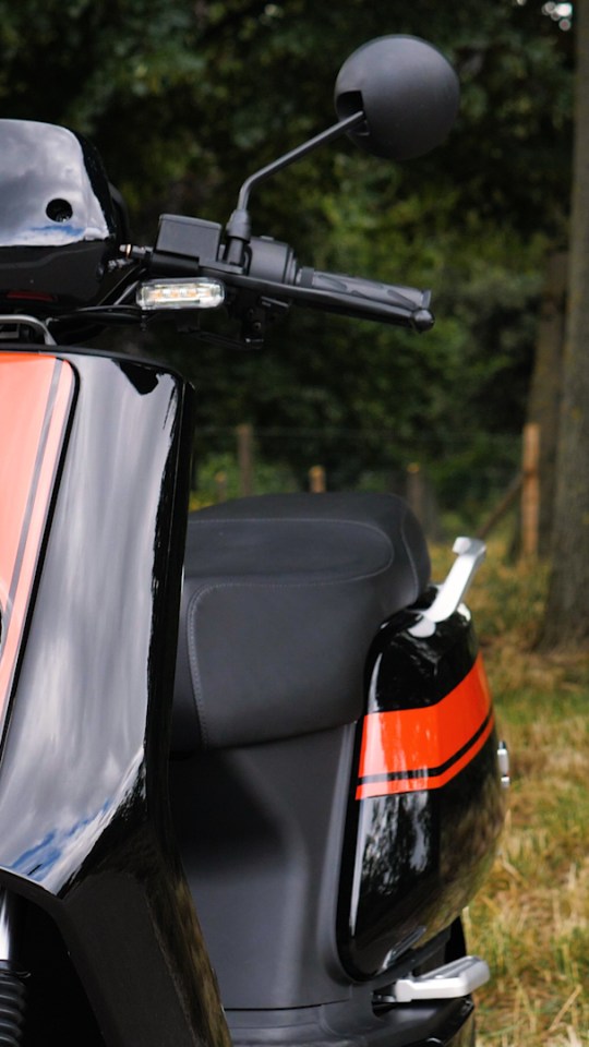 Le scooter Niu NGi GTS Sport // Source : Louise Audry pour Vroom/Numerama