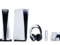 Les deux PS5 et leurs accessoires // Source : Sony