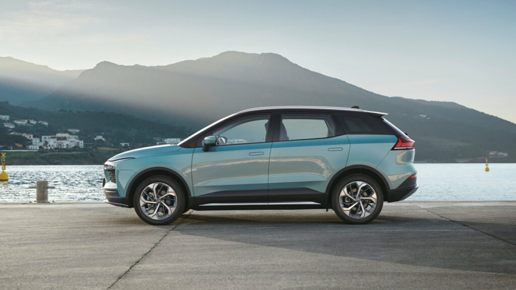 SUV Aiways U5 // Source : Aiways SUV Aiways U5 // Source : Aiways