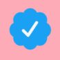 Le badge certifié sur Twitter va changer de signification. // Source : Twitter/montage Numerama Le badge certifié sur Twitter va changer de signification. // Source : Twitter/montage Numerama