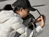 Une femme au téléphone // Source : Pixnio/CC0 Domain Une femme au téléphone // Source : Pixnio/CC0 Domain