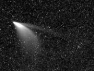 La comète NEOWISE vue par Parker Solar Probe. // Source : NASA/Johns Hopkins APL/Naval Research Lab/Parker Solar Probe/Guillermo Stenborg (photo recadrée)