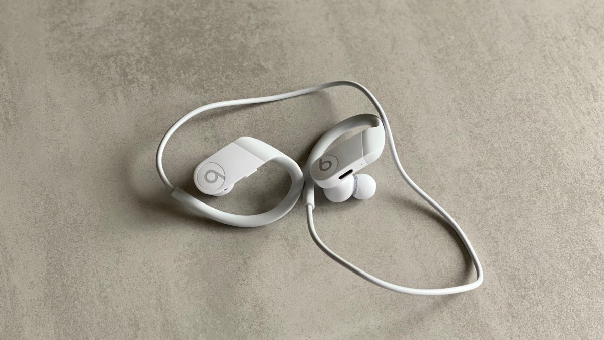 Les écouteurs Beats Powerbeats // Source : Maxime Claudel pour Numerama Les écouteurs Beats Powerbeats // Source : Maxime Claudel pour Numerama