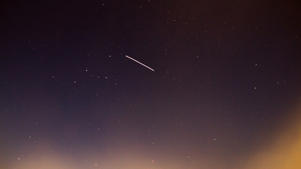Passage de l'ISS dans le ciel. // Source : Clement Larrive Passage de l'ISS dans le ciel. // Source : Clement Larrive