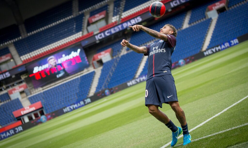 Neymar (PSG) // Source : Wikimedia Commons/CC/Antoine Dellenbach