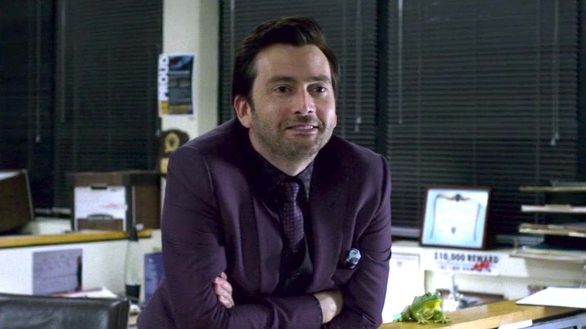 Le super-villain Kilgraves peut convaincre ses victimes que tout ce qu'il dit est vrai. // Source : Marvel's Jessica Jones S1 E7 sur Netflix. Le super-villain Kilgraves peut convaincre ses victimes que tout ce qu'il dit est vrai. // Source : Marvel's Jessica Jones S1 E7 sur Netflix.