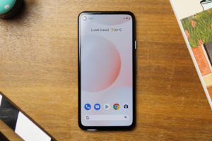 Le Pixel 4a // Source : Louise Audry pour Numerama Le Pixel 4a // Source : Louise Audry pour Numerama