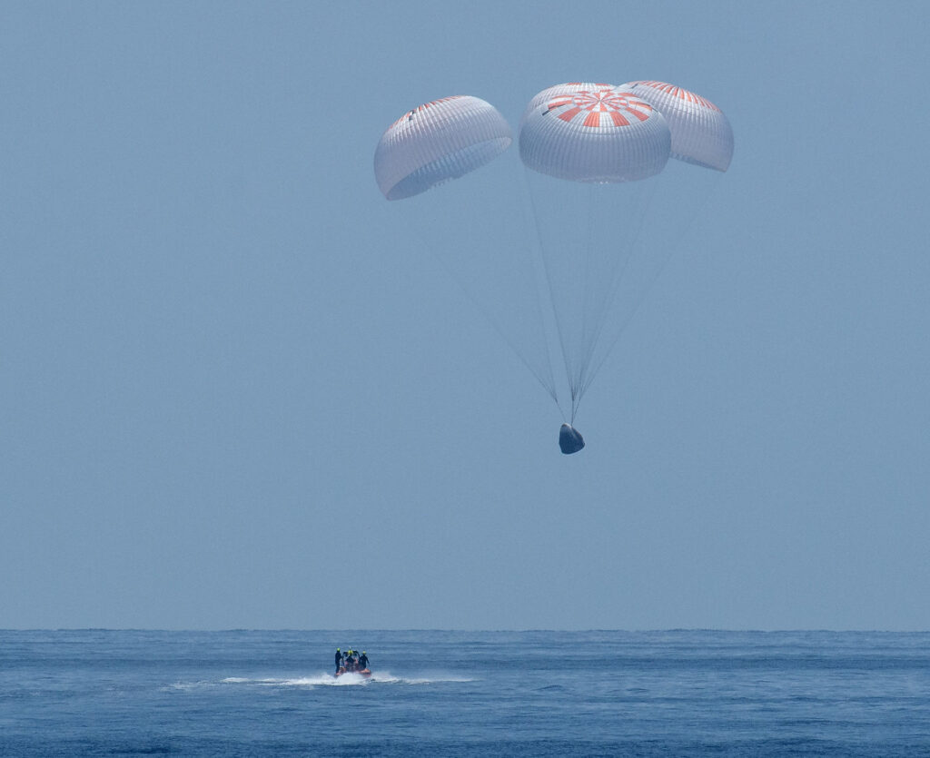 SpaceX Crew Demo 2 Crew Dragon Splashdown SpaceX Crew Demo 2 Crew Dragon Splashdown