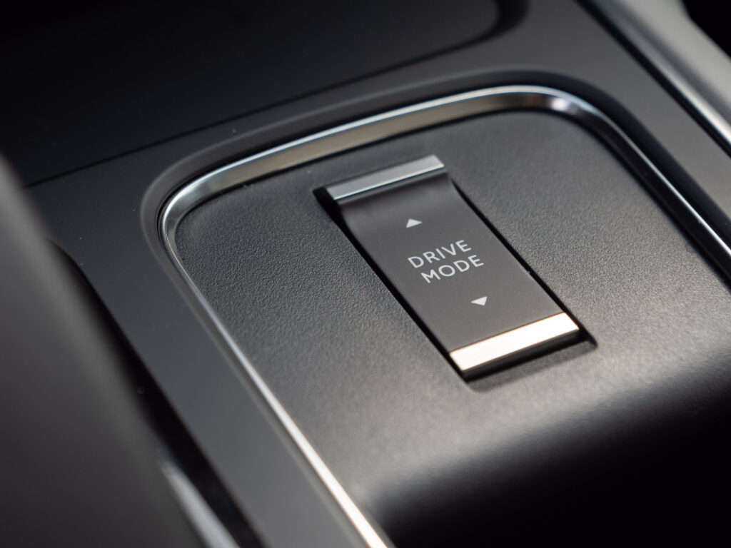Citroen C5 Aircross hybrid drive mode