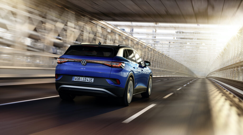 L'arrière du SUV Volkswagen ID.4 // Source : Volkswagen L'arrière du SUV Volkswagen ID.4 // Source : Volkswagen