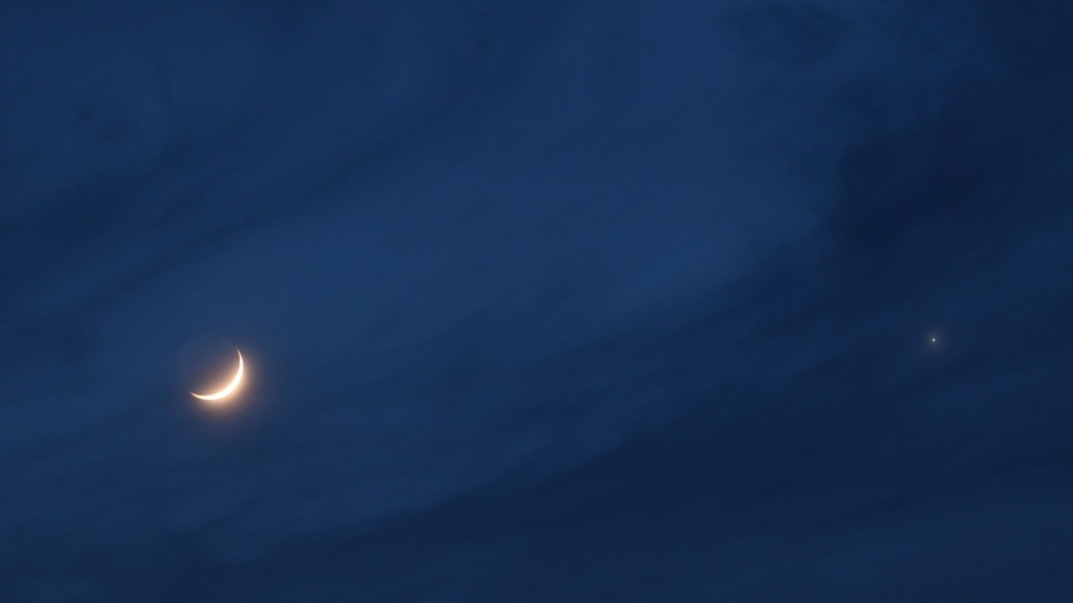 La Lune et Vénus. // Source : Flickr/CC/Jeff Bryant (photo recadrée) La Lune et Vénus. // Source : Flickr/CC/Jeff Bryant (photo recadrée)