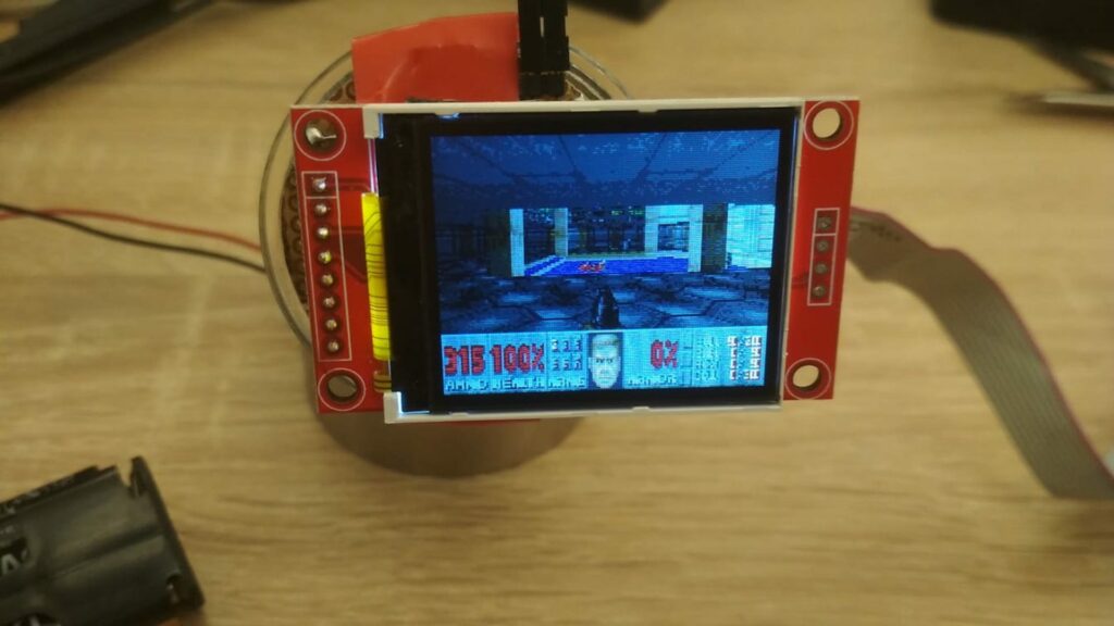 DOOM sur un éclairage connectée Ikea // Source : The Verge (via Next-Hack)