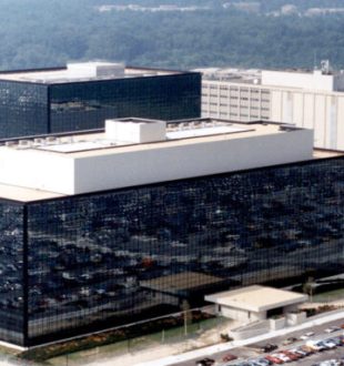 Le QG de la NSA // Source : Wikimedia commons Le QG de la NSA // Source : Wikimedia commons