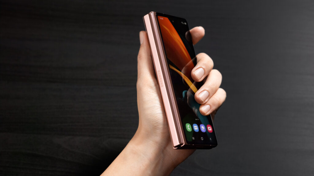 Samsung Galaxy Z Fold 2 // Source : Samsung