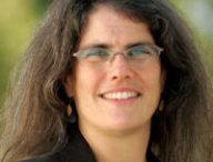 Andrea Ghez. // Source : Wikimedia/John D. (photo recadrée)