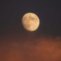 La Lune. // Source : Lee Stonehouse La Lune. // Source : Lee Stonehouse