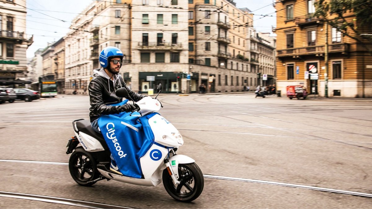 Un CityScoot dans la ville // Source : CityScoot Un CityScoot dans la ville // Source : CityScoot