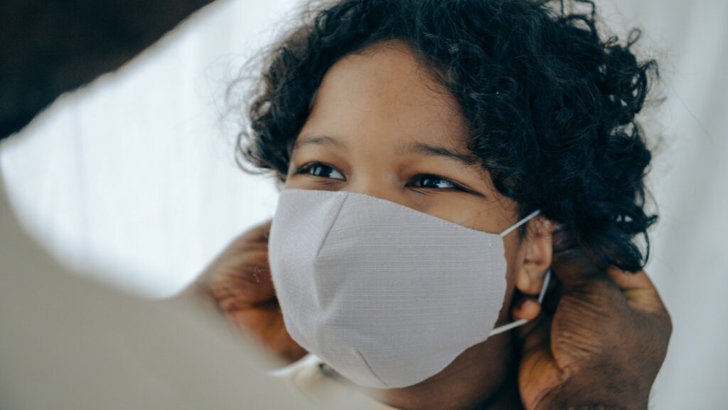Les masques en tissu sont assez efficaces contre le coronavirus, mais cela dépend de leur fabrication. // Source : Pexels Les masques en tissu sont assez efficaces contre le coronavirus, mais cela dépend de leur fabrication. // Source : Pexels