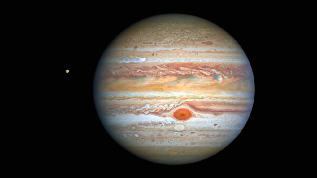 Europe et Jupiter. // Source : Flickr/CC/NASA, ESA, A. Simon (Goddard Space Flight Center), and M. H. Wong (University of California, Berkeley) and the OPAL team; CC BY 4.0 (photo recadrée) Europe et Jupiter. // Source : Flickr/CC/NASA, ESA, A. Simon (Goddard Space Flight Center), and M. H. Wong (University of California, Berkeley) and the OPAL team; CC BY 4.0 (photo recadrée)